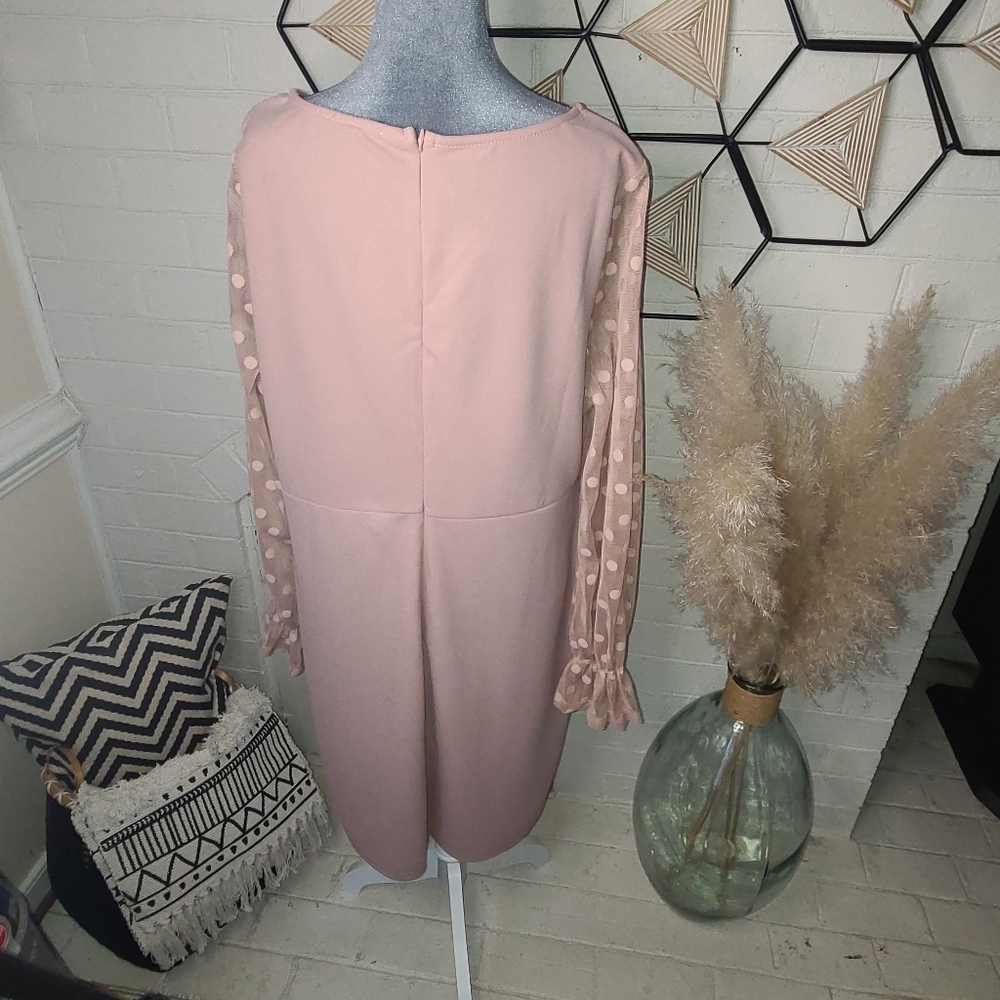 Dress - Picture 4 of 4